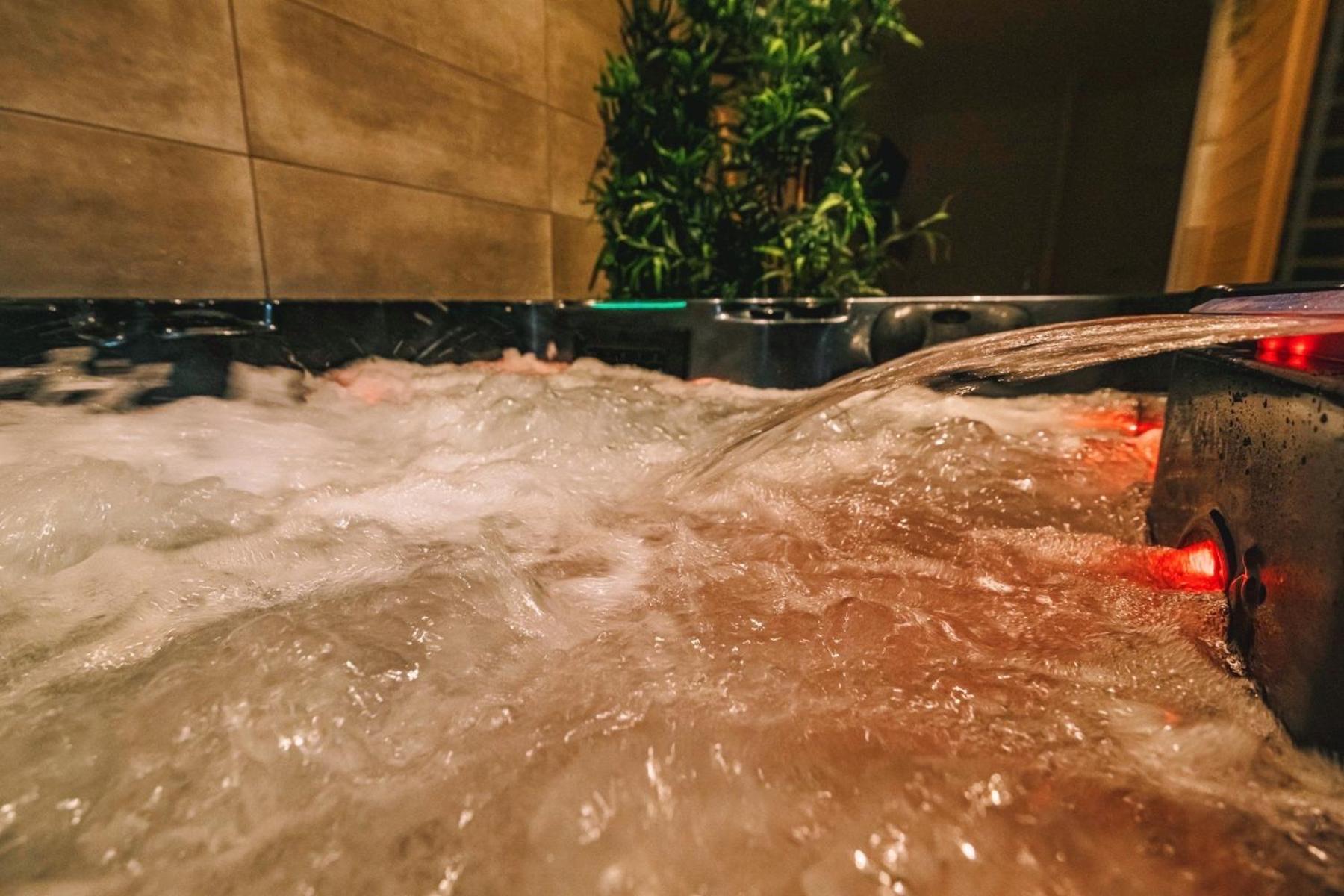 Spa Appartement O Temps Suspendu Reims Centre Sauna Et Jacuzzi Dış mekan fotoğraf